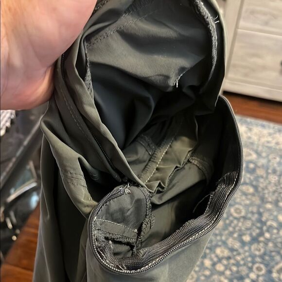 Kuhl Green Convertible Gorpcore Outdoor Pants Hiking Casual - Picture 15 of 15